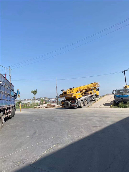 修武县25吨吊车的租赁价格大概是多少？