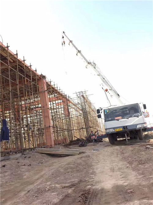 修武县25 吨、50 吨吊车怎么选？多大重量 / 半径适合对应车型？